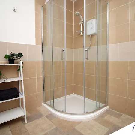K Suites - Church Road I *