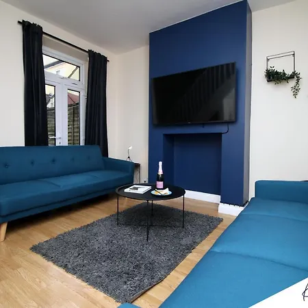K Suites - Church Road I *